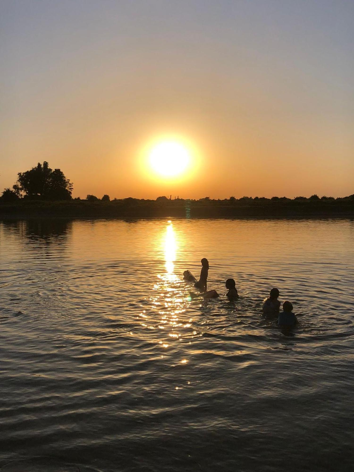 De Hazelaarshof Luxe Glampingtent Bij Natuurgebied De Millingerwaard Kekerdom Dış mekan fotoğraf